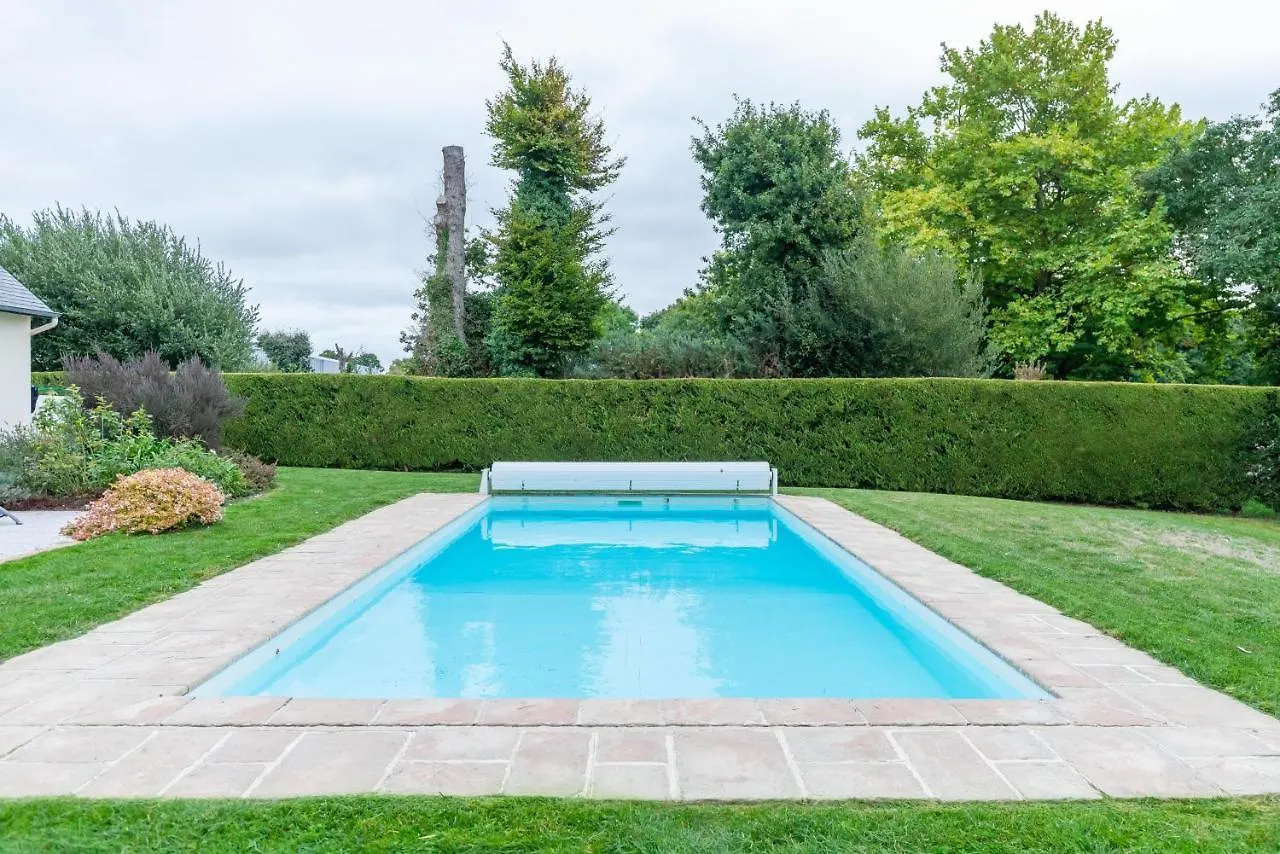 Le Chemin Vert - Maison Avec Piscine Matignon 0*,